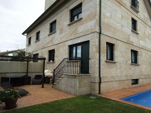 Chalet en venta en Nigrán, A Area