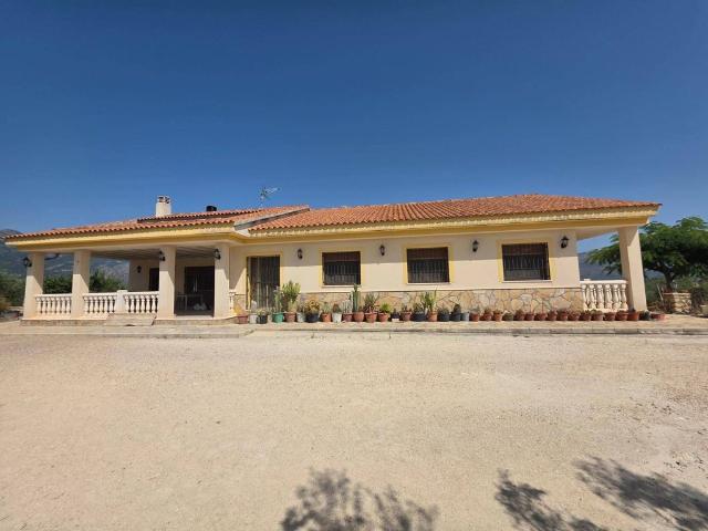Casa en venta en el Comtat, Valencia