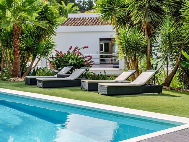 Casa en venta en Artola, Marbella