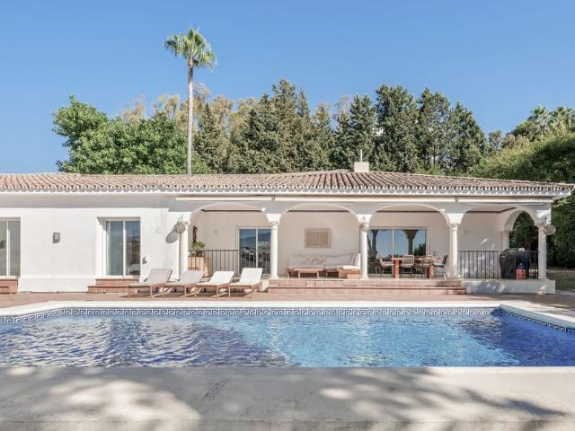 Casa en venta en Barriada Islas Canarias, Costa del Sol Occidental