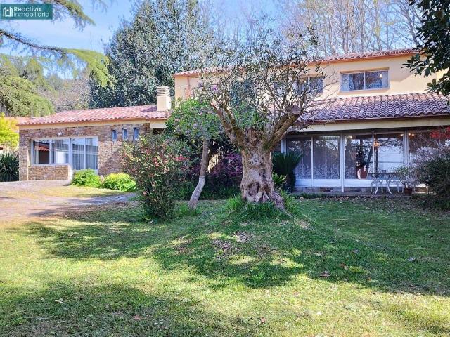 Casa en venta en Cacheiras, Santiago