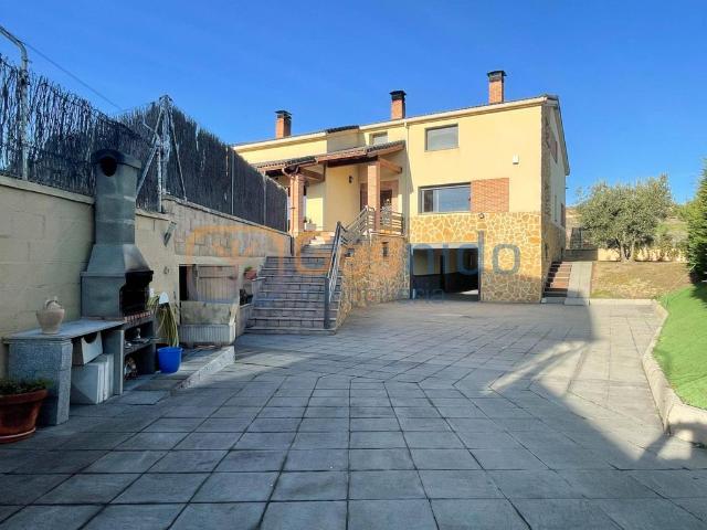 Casa en venta en La Lastrilla, Castilla y León