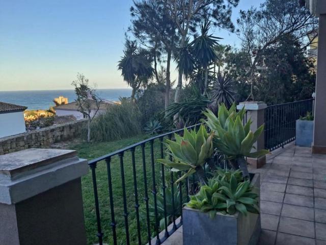 Casa en venta en San Luis de Sabinillas, Costa del Sol Occidental