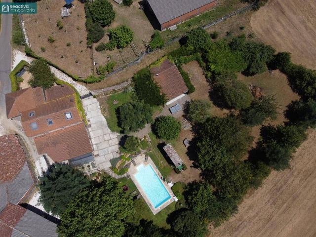 Casa en venta en Oza, Santiago