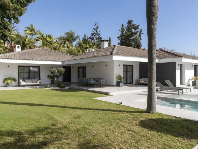 Casa en venta en Divina Pastora, Costa del Sol Occidental