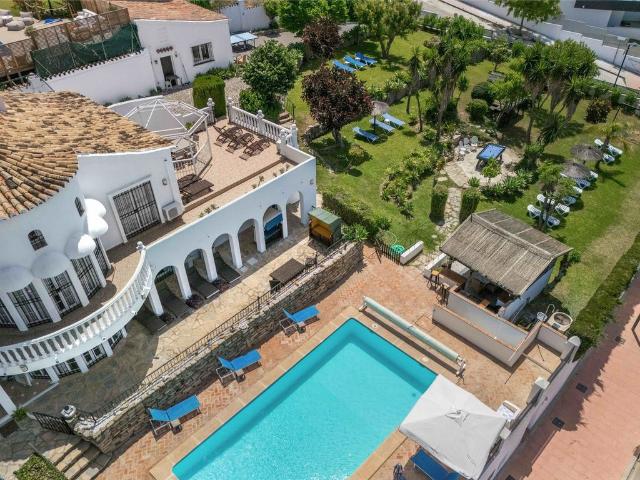Casa en venta en Barriada Islas Canarias, Costa del Sol Occidental