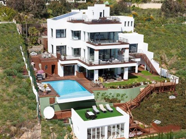 Casa en venta en San Luis de Sabinillas, Costa del Sol Occidental