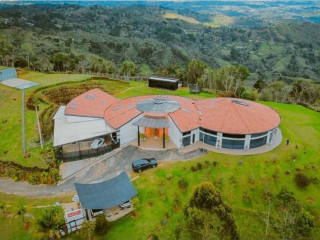 Exclusiva casa de campo en alquiler Medellín, Departamento de Antioquia