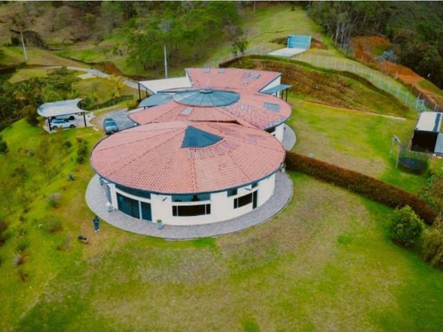 Exclusiva casa de campo en alquiler Medellín, Departamento de Antioquia