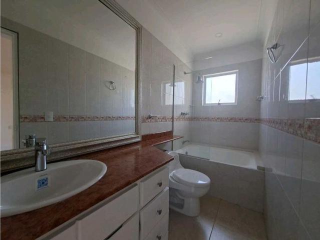Casa de campo de alto standing de 5 dormitorios en alquiler Medellín, Departamento de Antioquia