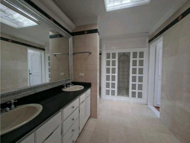 Casa de campo de alto standing de 5 dormitorios en alquiler Medellín, Departamento de Antioquia