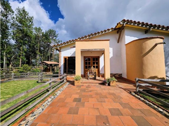 Exclusiva casa de campo en alquiler Medellín, Departamento de Antioquia