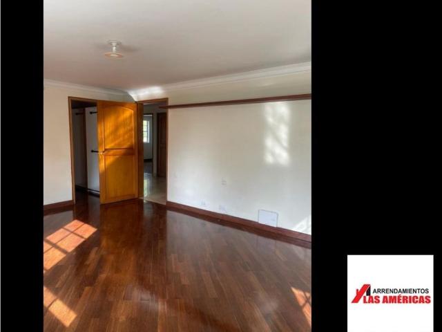Casa de campo de alto standing de 3 dormitorios en alquiler Medellín, Departamento de Antioquia