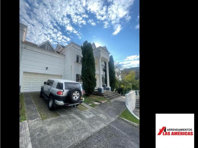 Casa de campo de alto standing de 3 dormitorios en alquiler Medellín, Departamento de Antioquia