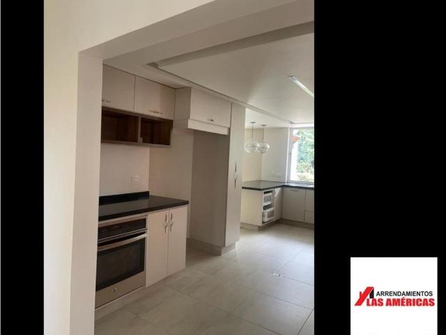 Casa de campo de alto standing de 3 dormitorios en alquiler Medellín, Departamento de Antioquia