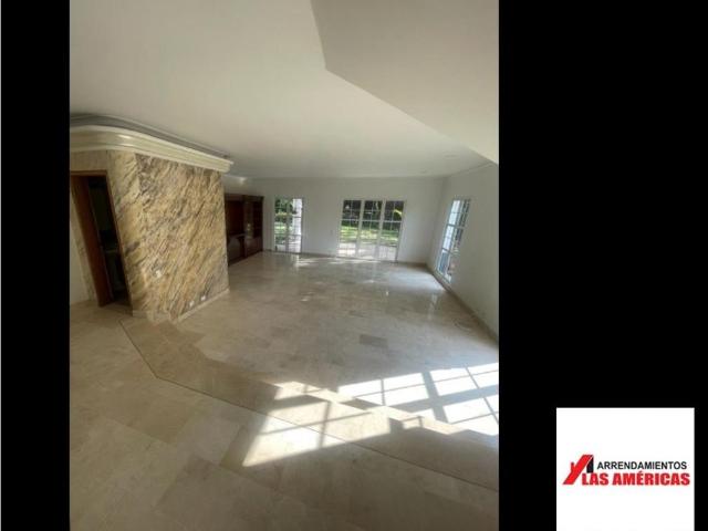 Casa de campo de alto standing de 3 dormitorios en alquiler Medellín, Departamento de Antioquia