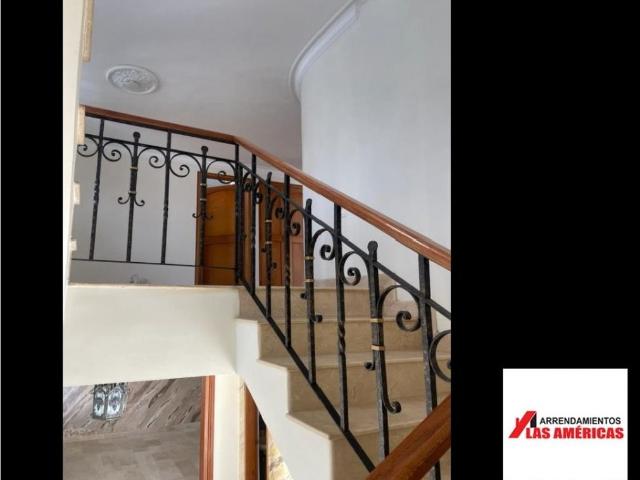 Casa de campo de alto standing de 3 dormitorios en alquiler Medellín, Departamento de Antioquia