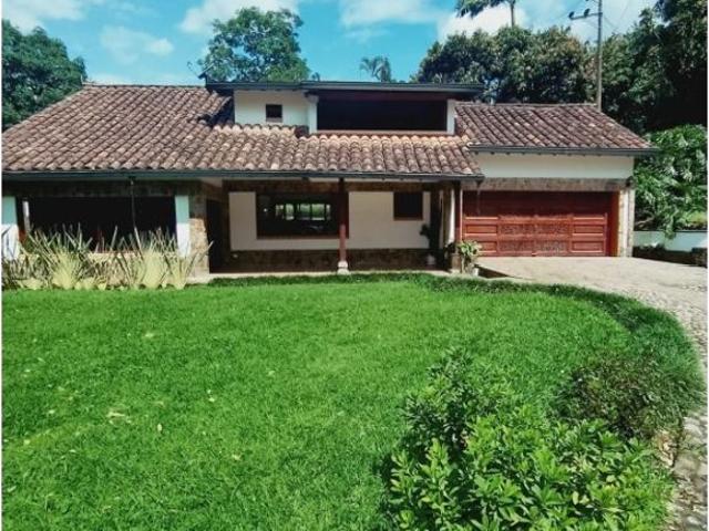 Casa de campo de alto standing de 7 dormitorios en alquiler Medellín, Colombia