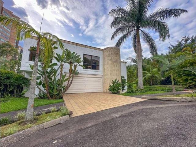 Casa de campo de alto standing de 3 dormitorios en alquiler Medellín, Colombia