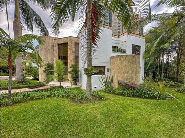 Casa de campo de alto standing de 3 dormitorios en alquiler Medellín, Colombia
