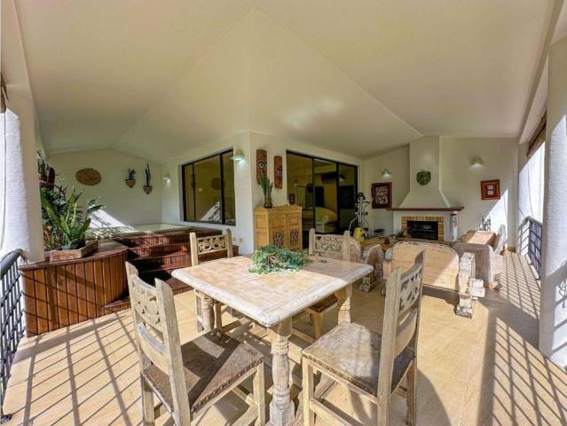 Casa de campo de alto standing de 3 dormitorios en alquiler Medellín, Colombia