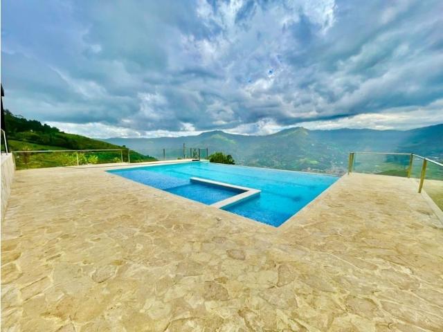 Exclusiva casa de campo en venta Copacabana, Colombia