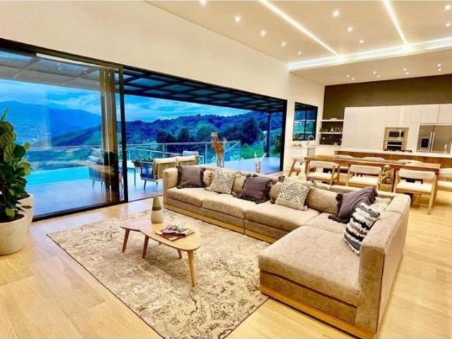 Exclusiva casa de campo en venta Copacabana, Colombia