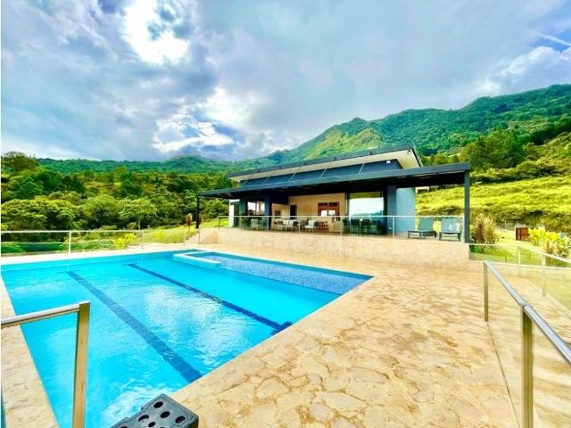 Exclusiva casa de campo en venta Copacabana, Colombia