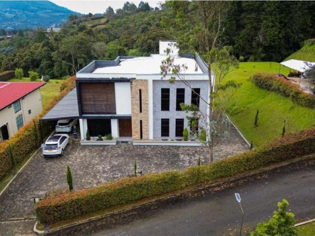 Exclusiva casa de campo en venta Guarne, Colombia
