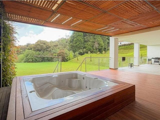 Exclusiva casa de campo en venta Guarne, Colombia