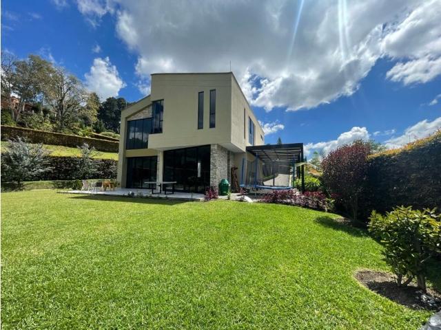 Exclusiva casa de campo en venta Guarne, Colombia