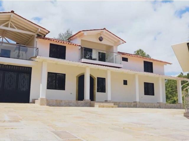 Exclusiva casa de campo en venta Guarne, Colombia