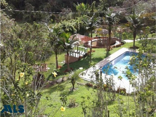 Exclusiva casa de campo en venta Guarne, Colombia