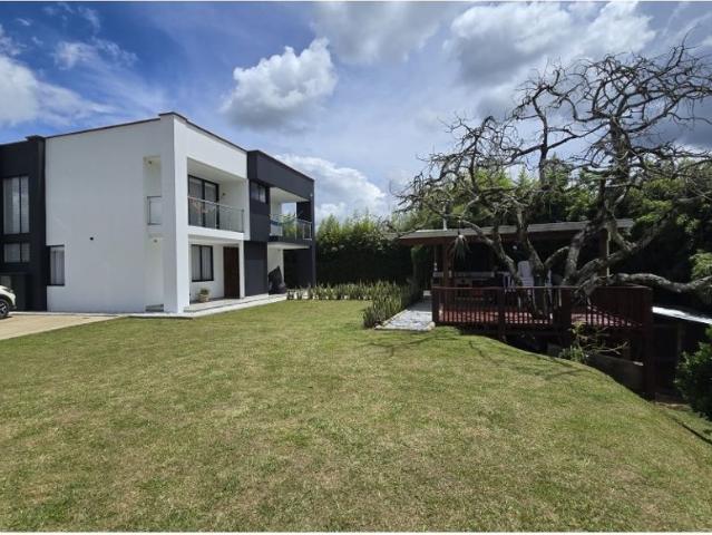 Exclusiva casa de campo en venta Guarne, Colombia