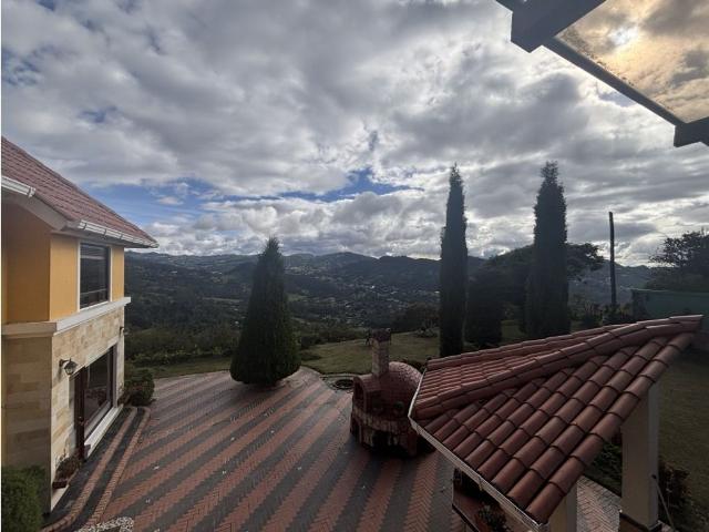 Exclusiva casa de campo en venta La Calera, Colombia