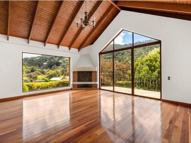 Exclusiva casa de campo en venta La Calera, Cundinamarca