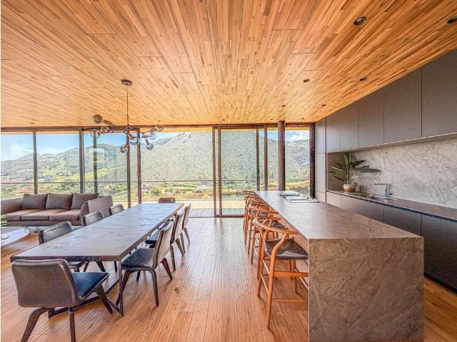 Exclusiva casa de campo en venta La Calera, Cundinamarca