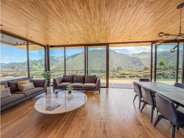Exclusiva casa de campo en venta La Calera, Cundinamarca