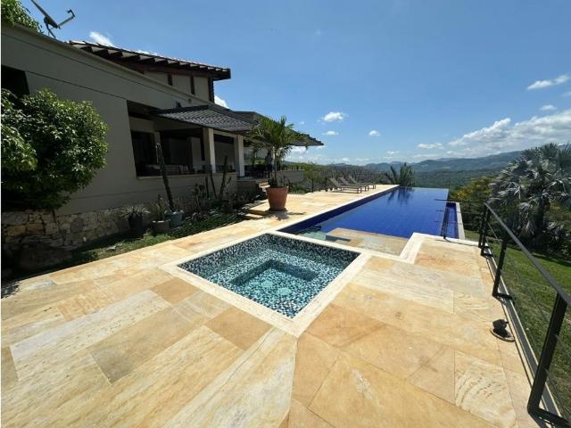 Exclusiva casa de campo en venta La Mesa, Cundinamarca