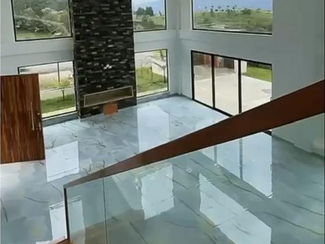 Casa de campo de alto standing de 4 dormitorios en venta Guarne, Departamento de Antioquia