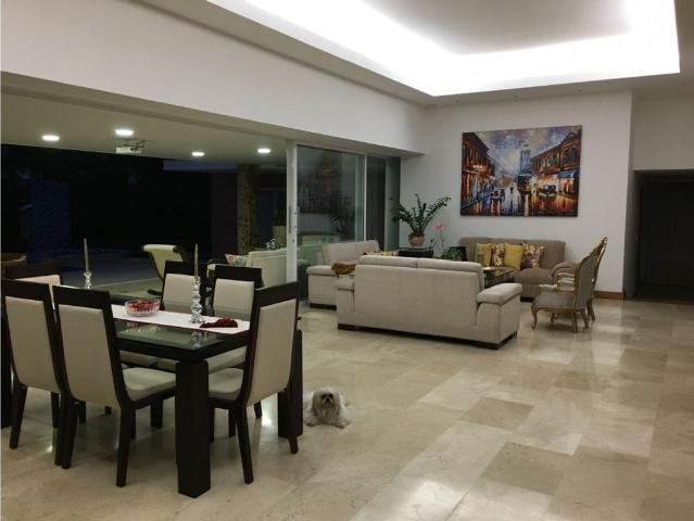 Exclusiva casa de campo en venta Pereira, Colombia