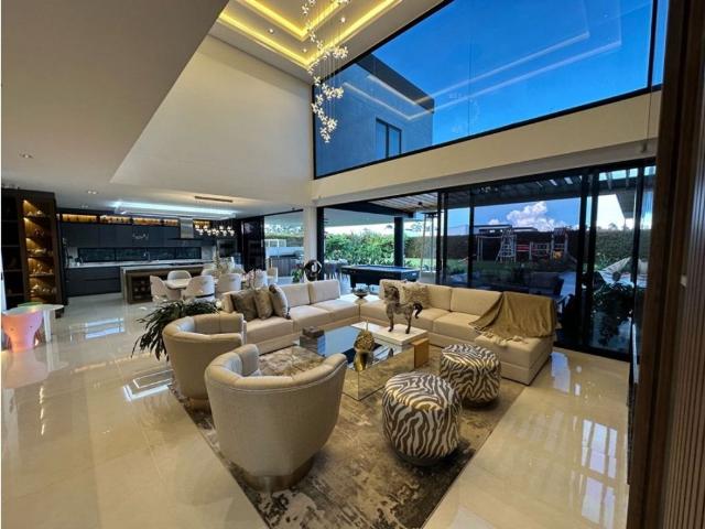 Exclusiva casa de campo en venta Rionegro, Colombia