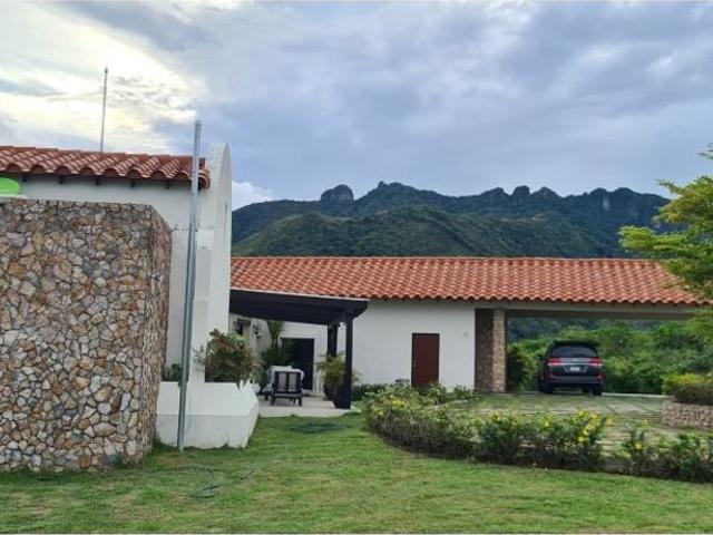 Casa venta en San Carlos