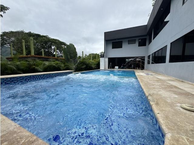 Exclusiva casa de campo en venta San Jerónimo, Colombia