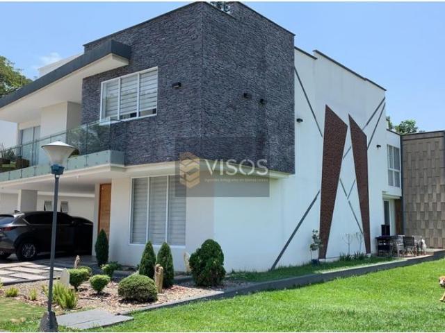 Casa en arriendo en El Carmen, Valle Del Cauca