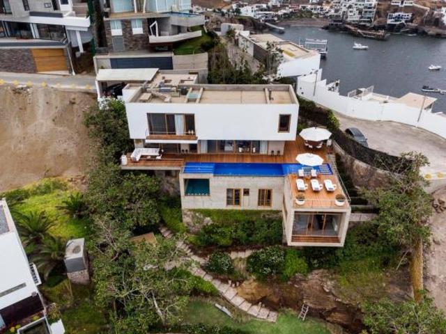 Exclusiva casa de playa en Alquiler o Venta en Pucusana