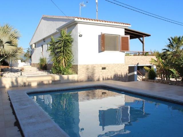 Casa en alquiler en la Marina Baixa, Valencia