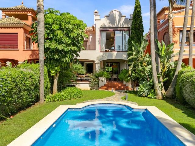Chalet en alquiler en Nueva Andalucía, Costa del Sol Occidental