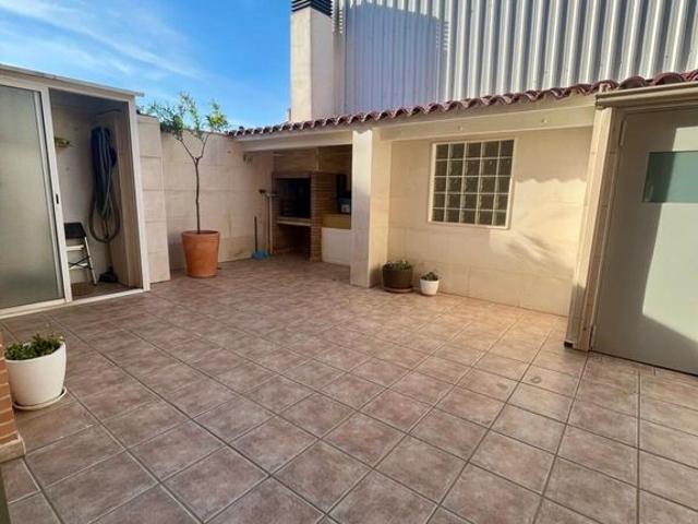 Casa en venta en Distrito 3, Albacete