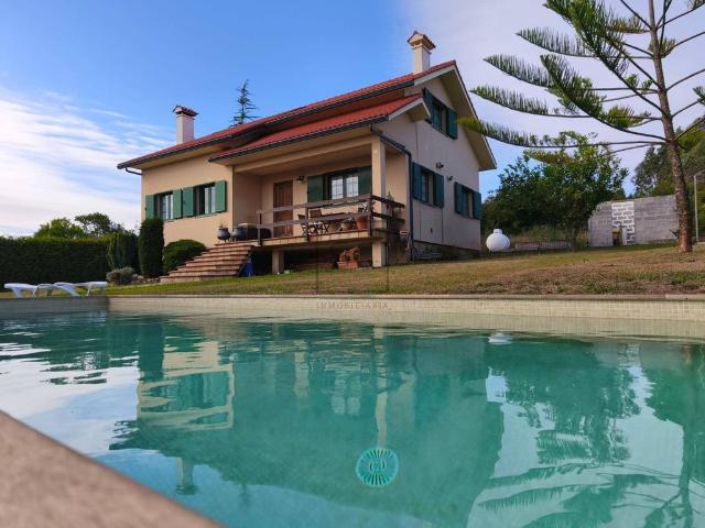 Casa en venta en Ferrol, Galicia